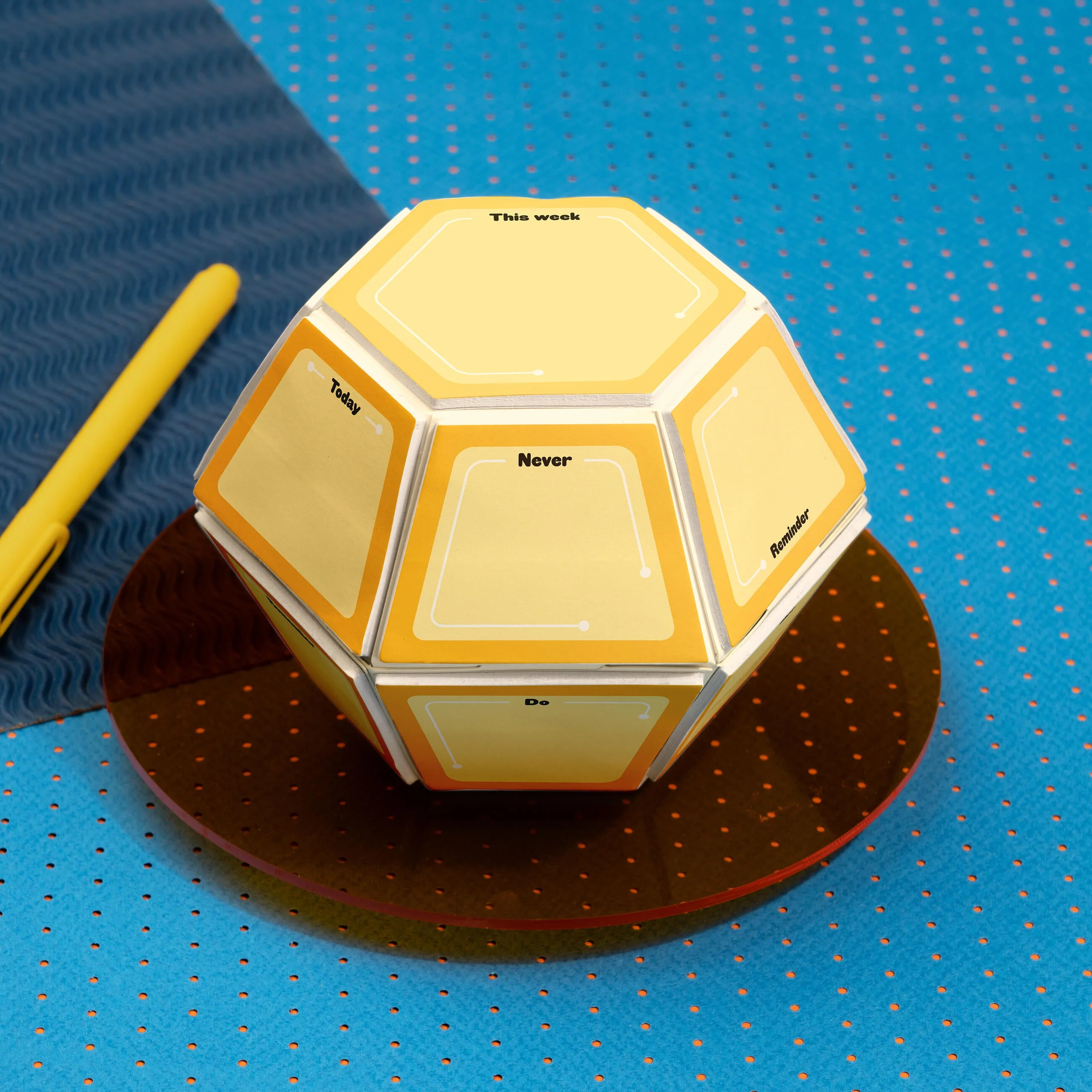 Sticky Note Ball - Image 3