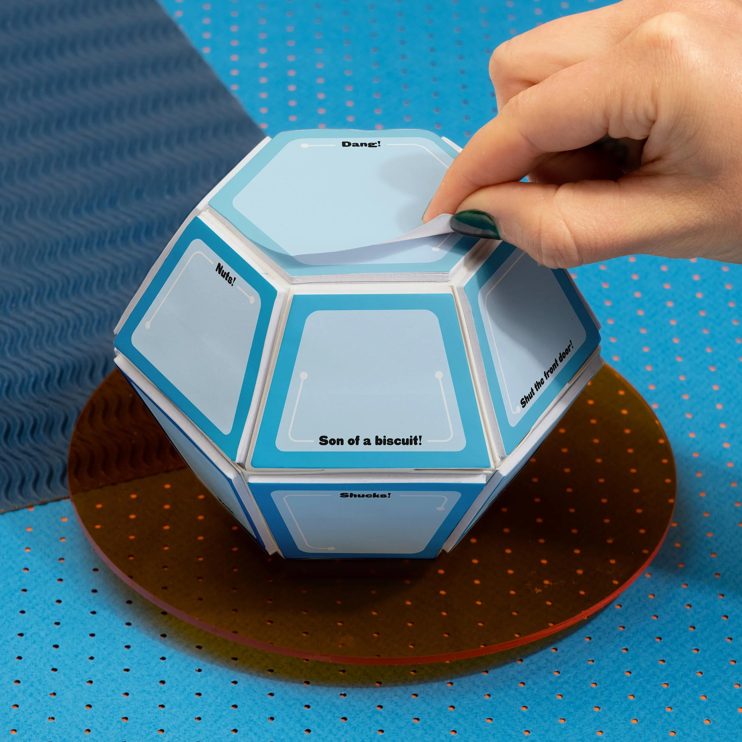 Sticky Note Ball - Image 4
